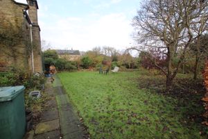 Access to property - click for photo gallery